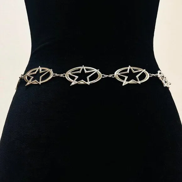 Gothic silver star belt with a boho, punk, and alternative vibe - Picture 2 of 3